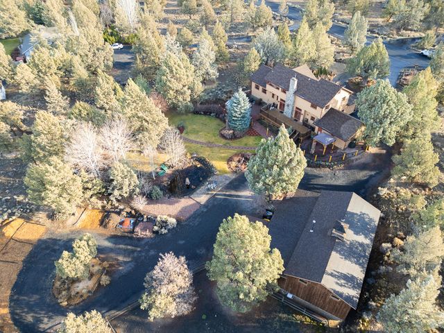 64742 Sylvan Loop, Bend, OR 97701