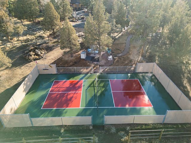 64742 Sylvan Loop, Bend, OR 97701