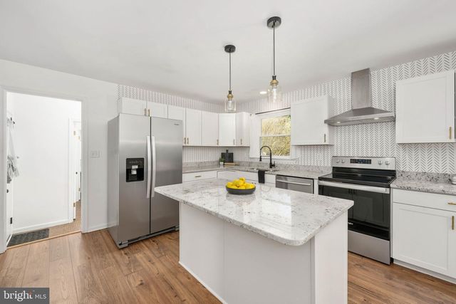 18493 COLONIAL DR, Culpeper, VA 22701