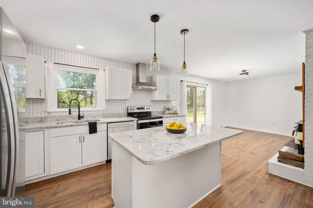 18493 COLONIAL DR, Culpeper, VA 22701
