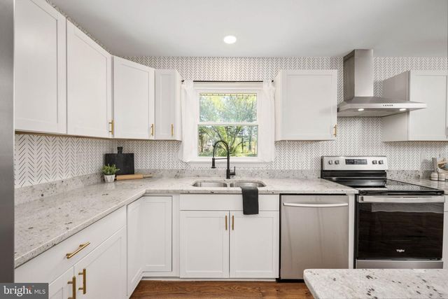18493 COLONIAL DR, Culpeper, VA 22701