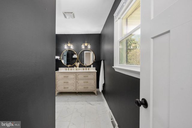 18493 COLONIAL DR, Culpeper, VA 22701