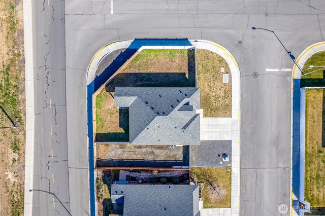 1019 Hilltop Ave NE, Quincy, WA 98848