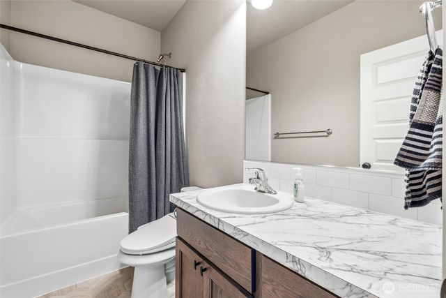 1019 Hilltop Ave NE, Quincy, WA 98848