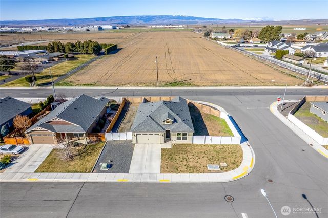 1019 Hilltop Ave NE, Quincy, WA 98848