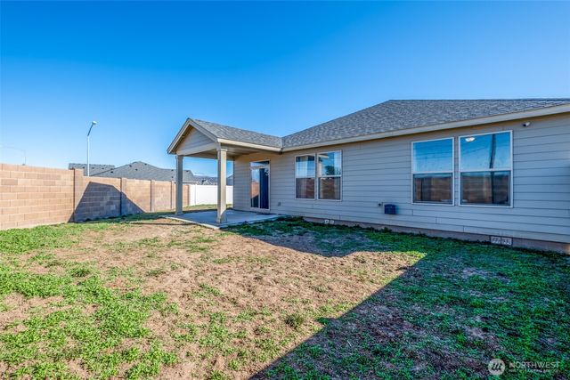 1019 Hilltop Ave NE, Quincy, WA 98848