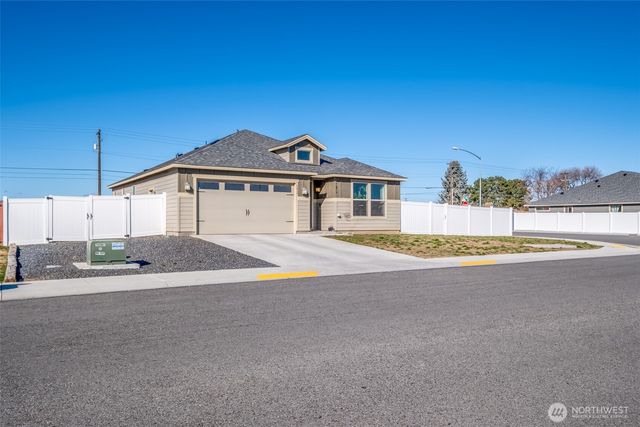 1019 Hilltop Ave NE, Quincy, WA 98848