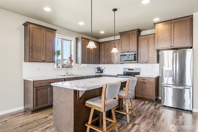 1019 Hilltop Ave NE, Quincy, WA 98848