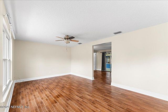 1636 MARY BETH Drive, Middleburg, FL 32068