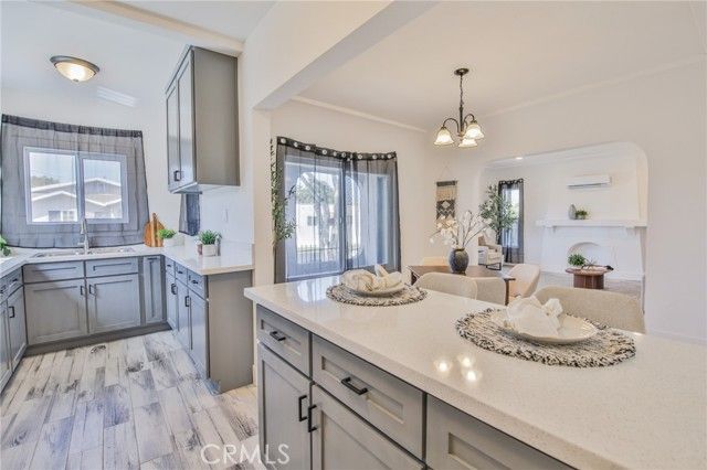 8110 S Denker, Los Angeles, CA 90047