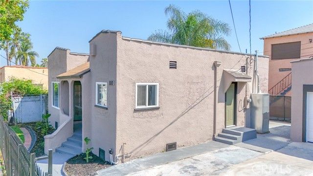 8110 S Denker, Los Angeles, CA 90047