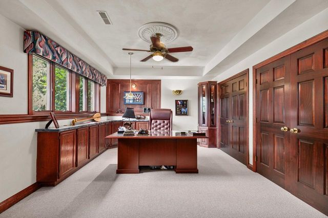 94 HIDDEN ACRES COURT, Appleton, WI 54915