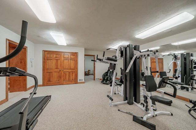 94 HIDDEN ACRES COURT, Appleton, WI 54915