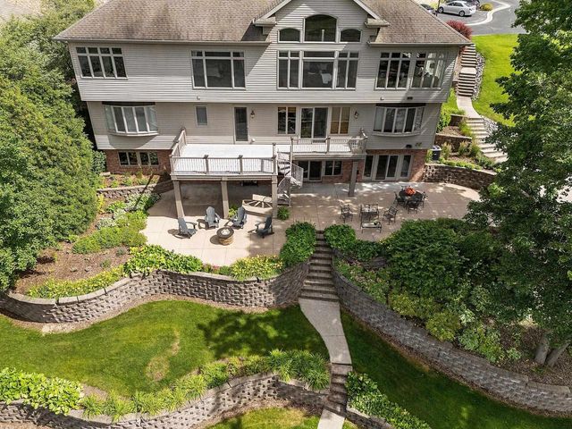 94 HIDDEN ACRES COURT, Appleton, WI 54915