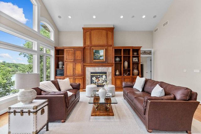 94 HIDDEN ACRES COURT, Appleton, WI 54915