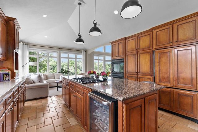 94 HIDDEN ACRES COURT, Appleton, WI 54915