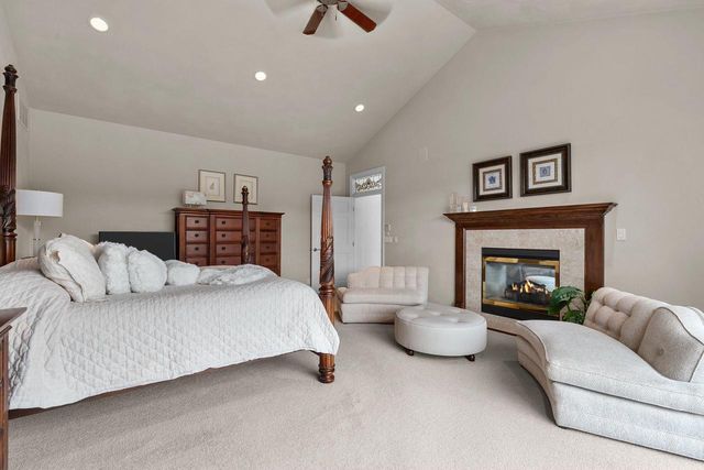 94 HIDDEN ACRES COURT, Appleton, WI 54915