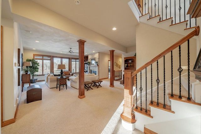 94 HIDDEN ACRES COURT, Appleton, WI 54915