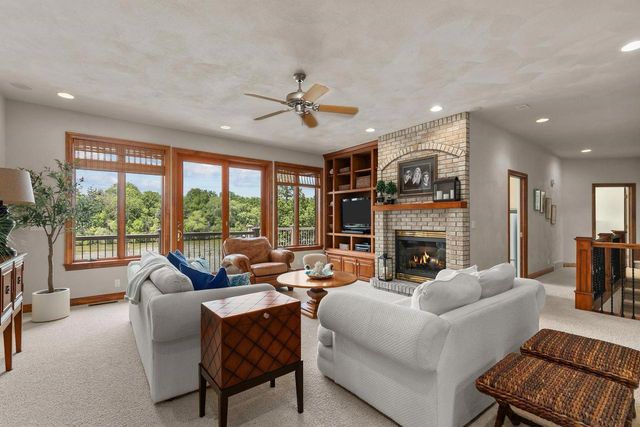 94 HIDDEN ACRES COURT, Appleton, WI 54915