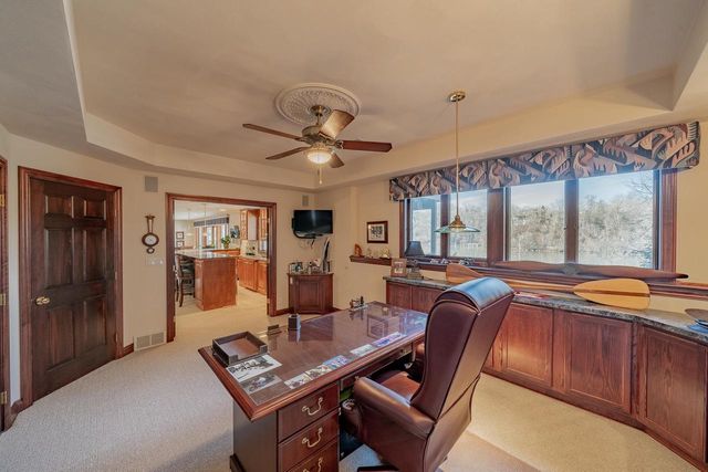 94 HIDDEN ACRES COURT, Appleton, WI 54915