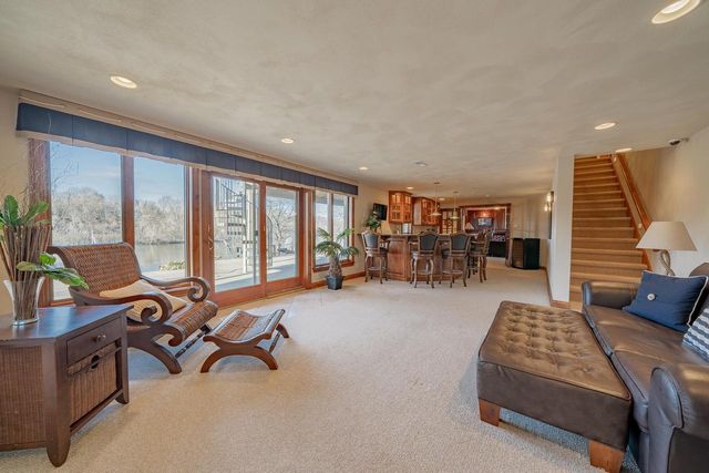 94 HIDDEN ACRES COURT, Appleton, WI 54915