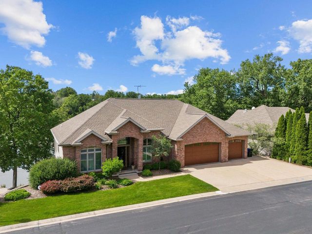 94 HIDDEN ACRES COURT, Appleton, WI 54915