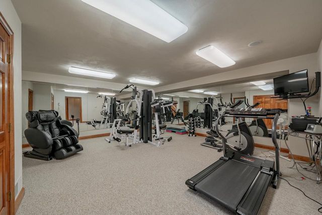 94 HIDDEN ACRES COURT, Appleton, WI 54915