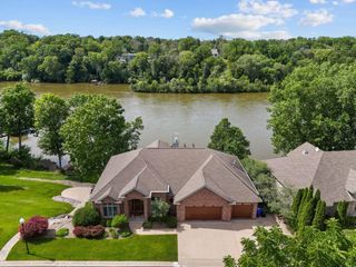 94 HIDDEN ACRES COURT, Appleton, WI 54915