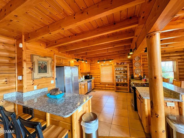2748 Cats Paw Lane, Sevierville, TN 37862