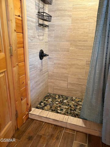 2748 Cats Paw Lane, Sevierville, TN 37862