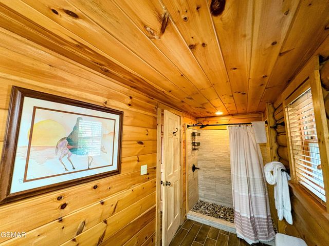 2748 Cats Paw Lane, Sevierville, TN 37862