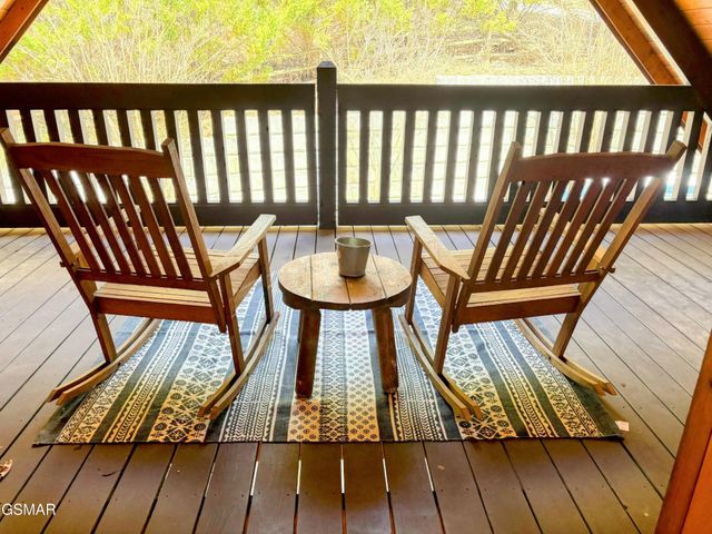 2748 Cats Paw Lane, Sevierville, TN 37862