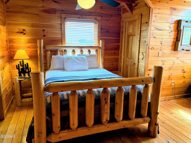 2748 Cats Paw Lane, Sevierville, TN 37862