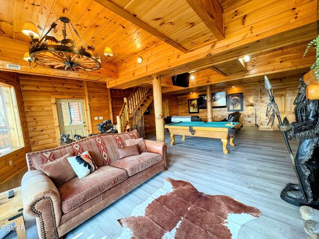 2748 Cats Paw Lane, Sevierville, TN 37862