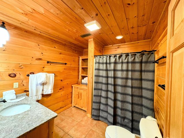 2748 Cats Paw Lane, Sevierville, TN 37862
