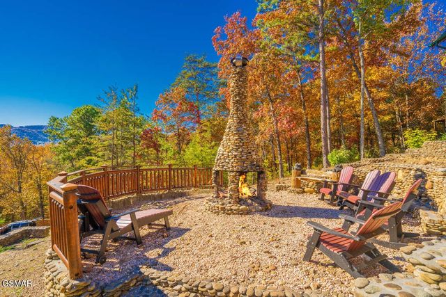 2748 Cats Paw Lane, Sevierville, TN 37862
