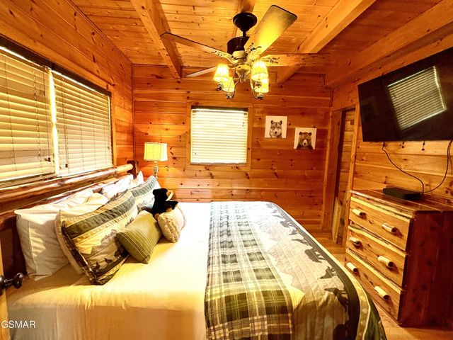 2748 Cats Paw Lane, Sevierville, TN 37862