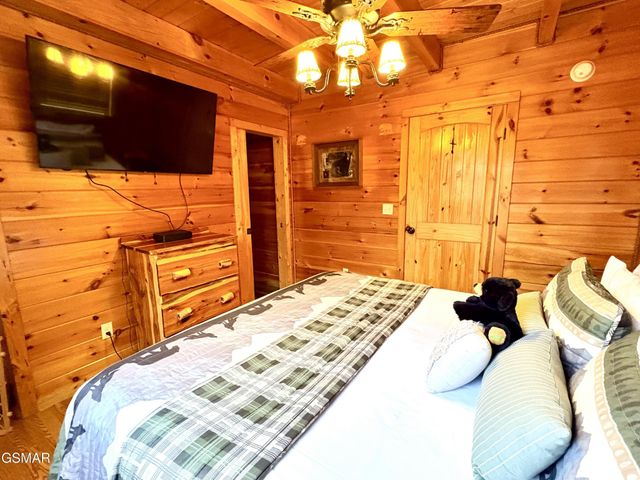 2748 Cats Paw Lane, Sevierville, TN 37862