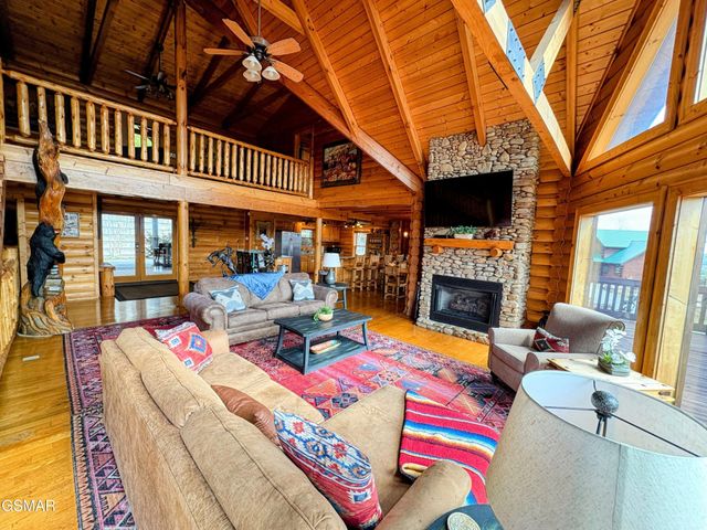2748 Cats Paw Lane, Sevierville, TN 37862