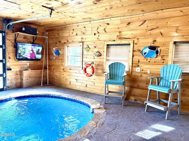 2748 Cats Paw Lane, Sevierville, TN 37862
