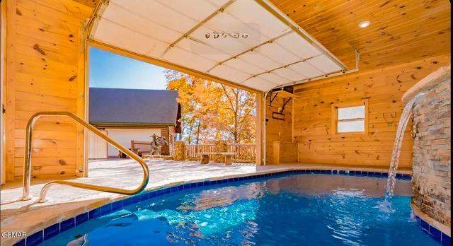 2748 Cats Paw Lane, Sevierville, TN 37862