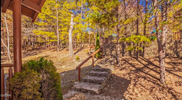 2748 Cats Paw Lane, Sevierville, TN 37862