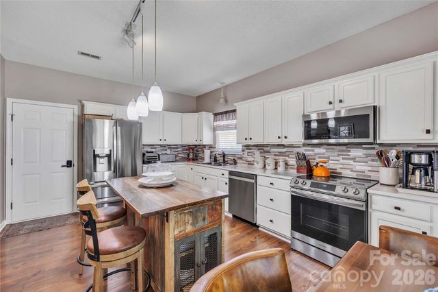 1187 Tufton Place NW, Concord, NC 28027
