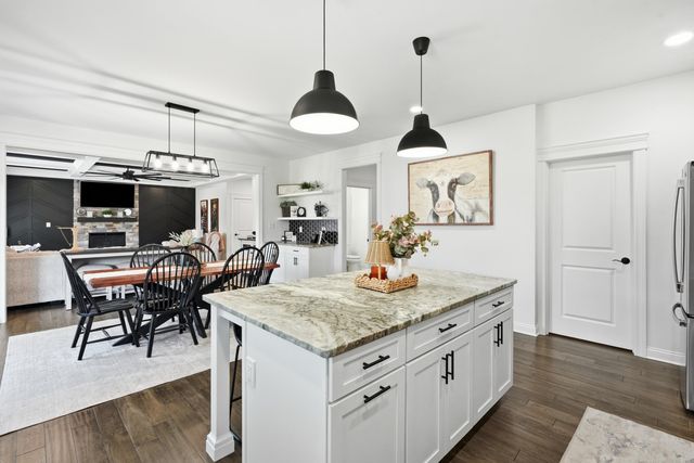 2047 Louis Drive, Crown Point, IN 46307
