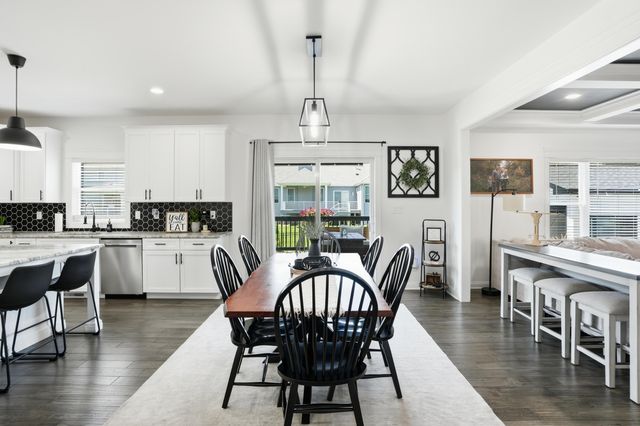 2047 Louis Drive, Crown Point, IN 46307