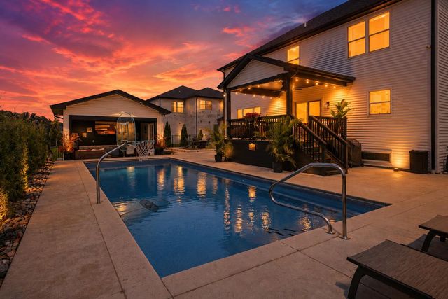 2047 Louis Drive, Crown Point, IN 46307