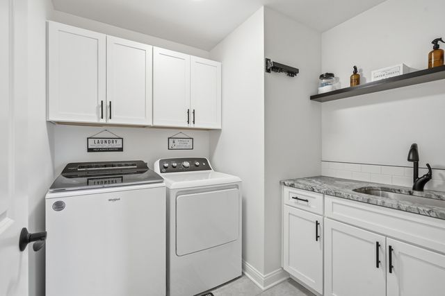 2047 Louis Drive, Crown Point, IN 46307