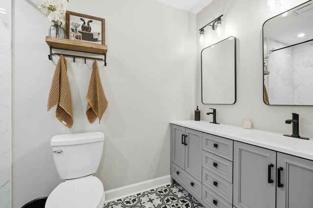 2047 Louis Drive, Crown Point, IN 46307