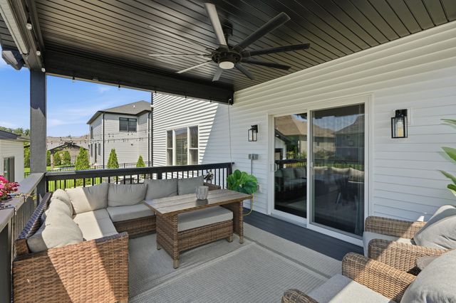2047 Louis Drive, Crown Point, IN 46307