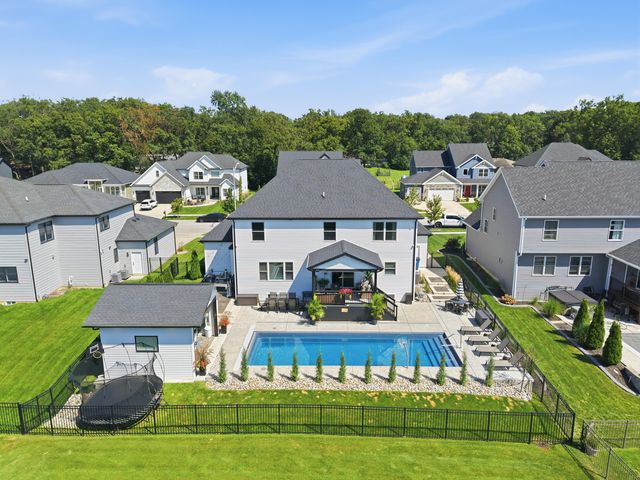 2047 Louis Drive, Crown Point, IN 46307
